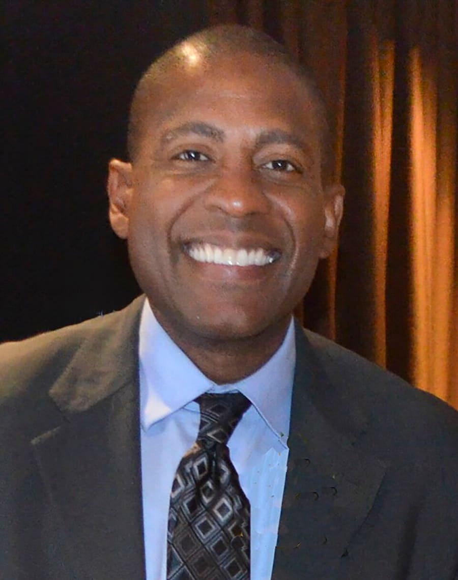 Photo of Carlos Watson